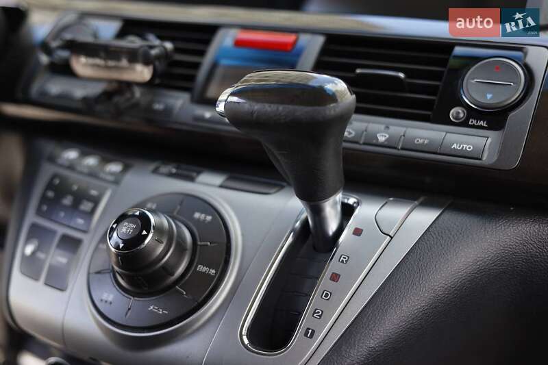 Минивэн Honda Elysion 2012 в Киеве фото 12 Минивэн Honda Elysion 2012 в Киеве