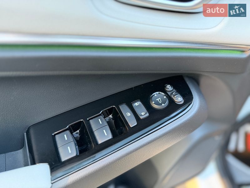 Внедорожник / Кроссовер Honda eNP1 2023 в Киеве