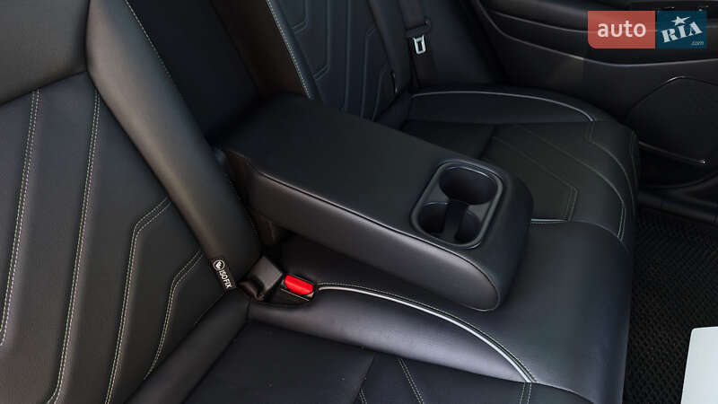 Позашляховик / Кросовер Honda eNS1 2022 в Дніпрі фото 25 Позашляховик / Кросовер Honda eNS1 2022 в Дніпрі