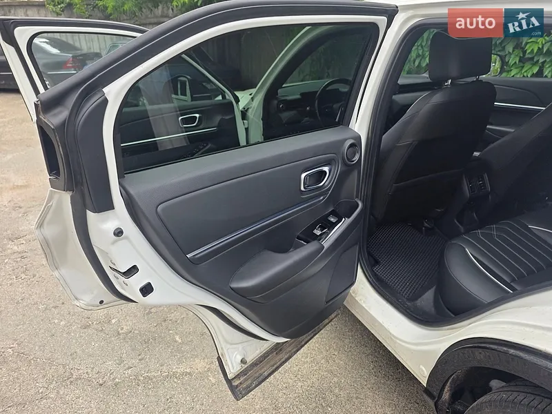 Honda eNS1 2022 VIN LVHRS1875N5005724 фото оголошення 12 з 44