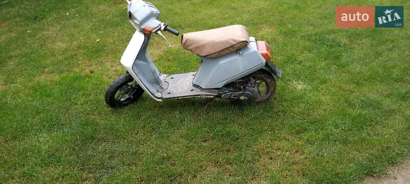 Скутер Honda Eve Pax 1986 в Хотині