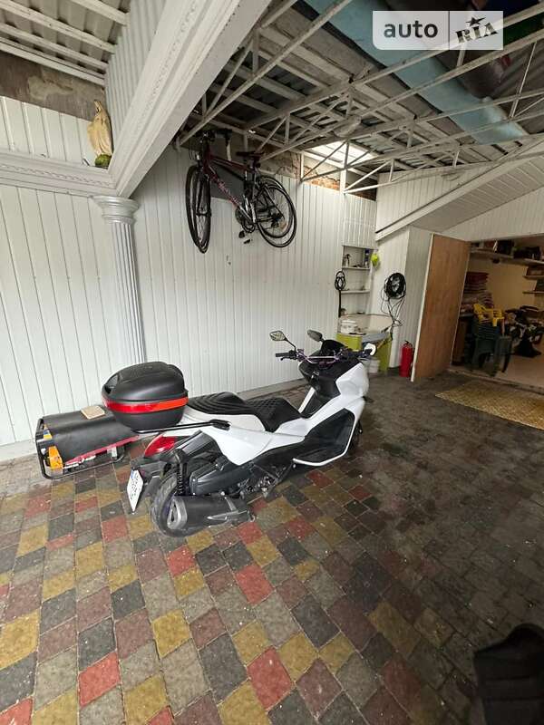 Максі-скутер Honda Faze 250 2012 в Тернополі фото 10 Максі-скутер Honda Faze 250 2012 в Тернополі