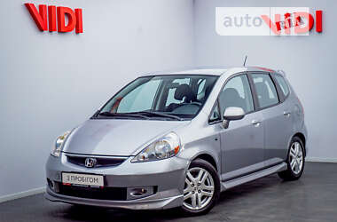 Хэтчбек Honda Fit 2008 в Киеве