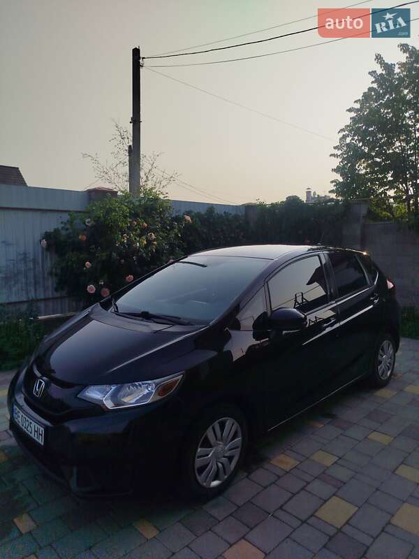 Хэтчбек Honda Fit 2017 в Николаеве