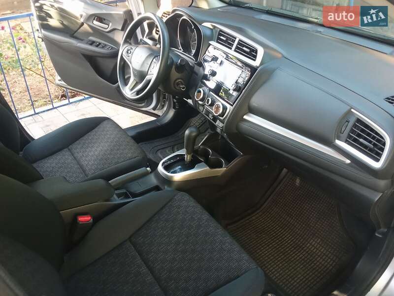 Хэтчбек Honda Fit 2016 в Одессе