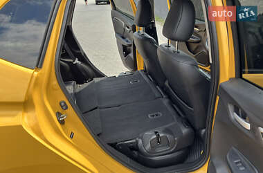 Хэтчбек Honda Fit 2017 в 