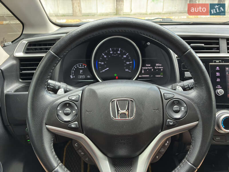 Хэтчбек Honda Fit 2017 в Киеве