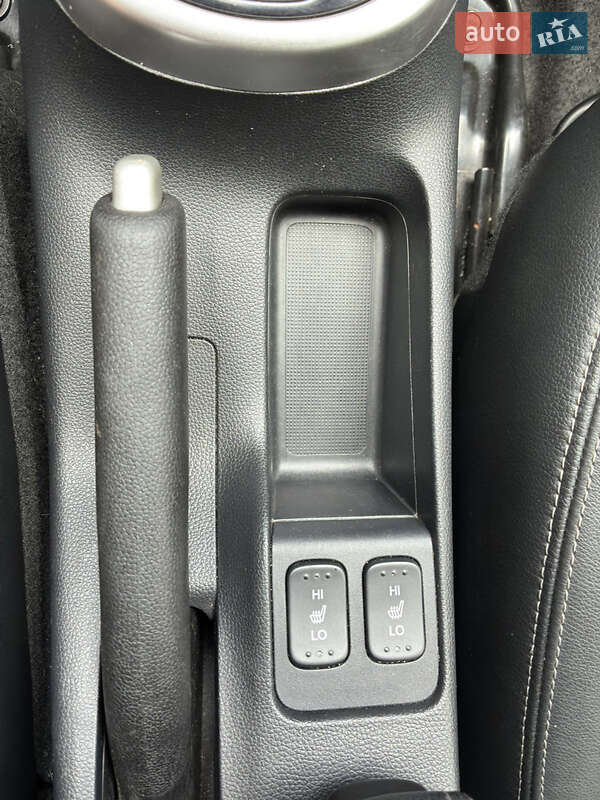 Хэтчбек Honda Fit 2017 в Киеве