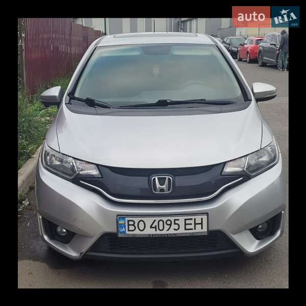 Хэтчбек Honda Fit 2016 в Виннице