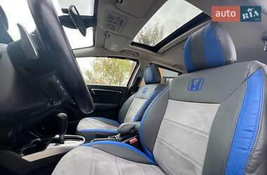 Хэтчбек Honda Fit 2017 в 