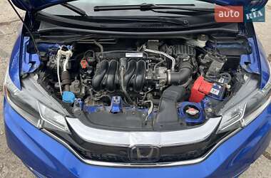 Хэтчбек Honda Fit 2017 в 