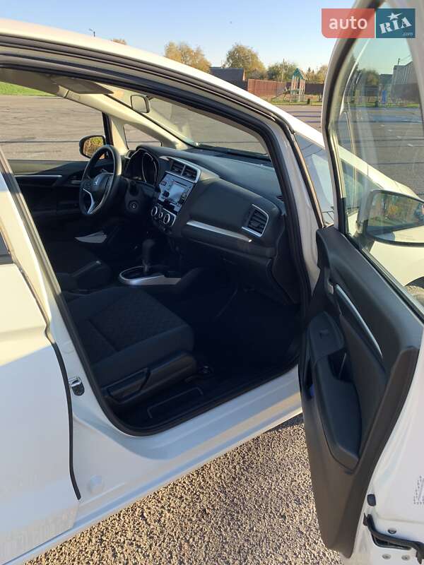 Хэтчбек Honda Fit 2016 в Луцке фото 5 Хэтчбек Honda Fit 2016 в Луцке