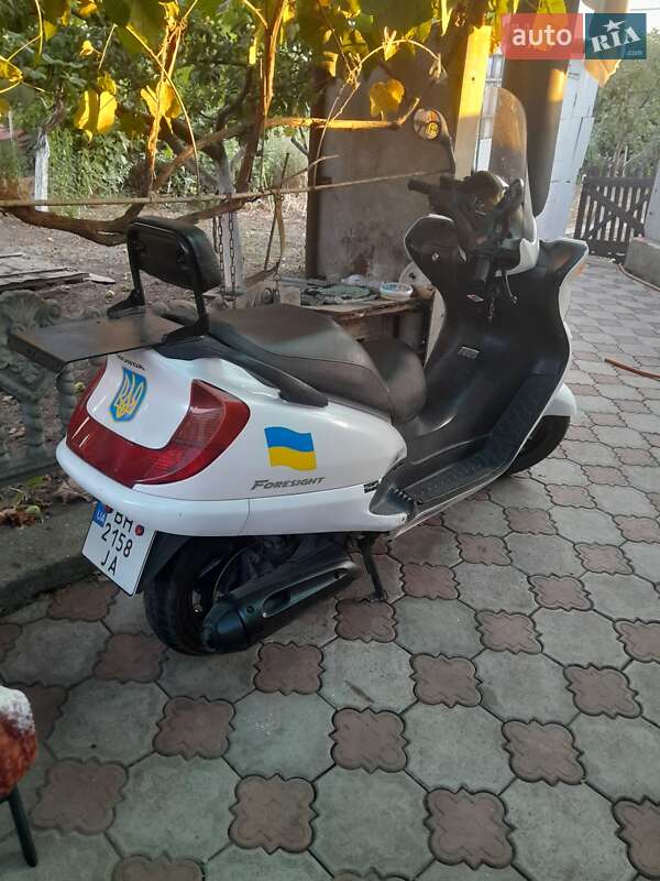 Макси-скутер Honda Foresight 250 2002 в Бурлацкой Балке