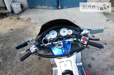 Макси-скутер Honda Forza 125 2007 в Умани