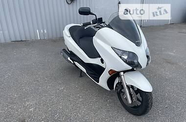 Максі-скутер Honda Forza 125 2010 в Дніпрі