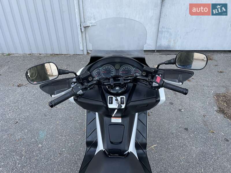 Максі-скутер Honda Forza 250 2015 в Дніпрі