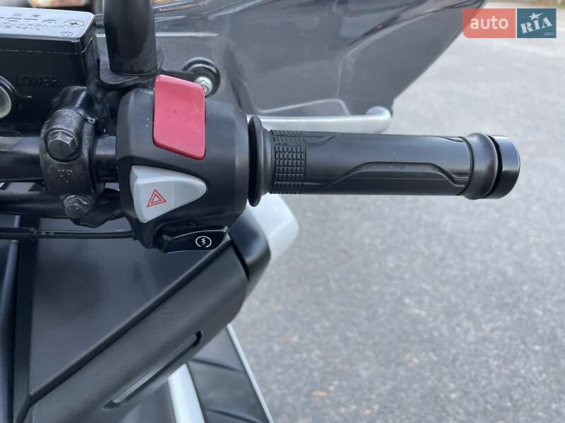 Максі-скутер Honda Forza 250 2015 в Дніпрі