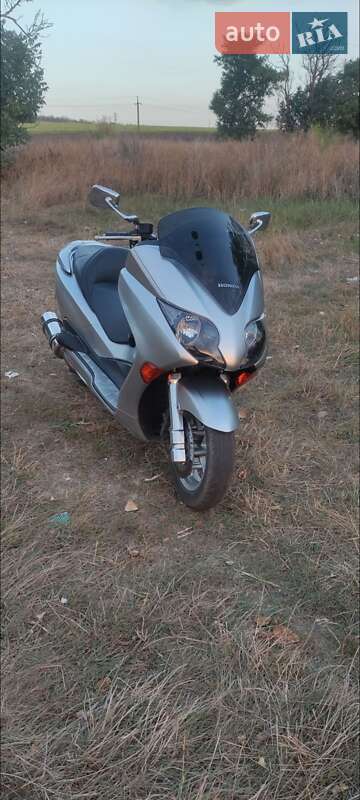 Макси-скутер Honda Forza 250 2010 в Захарьевке