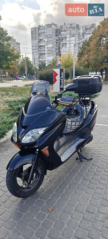 Макси-скутер Honda Forza 250 2005 в Днепре