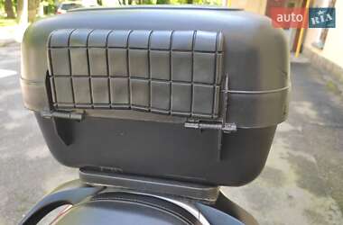 Максі-скутер Honda Forza 250 2010 в 