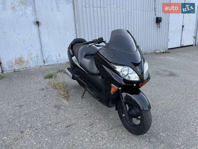 Макси-скутер Honda Forza 250 2006 в Днепре