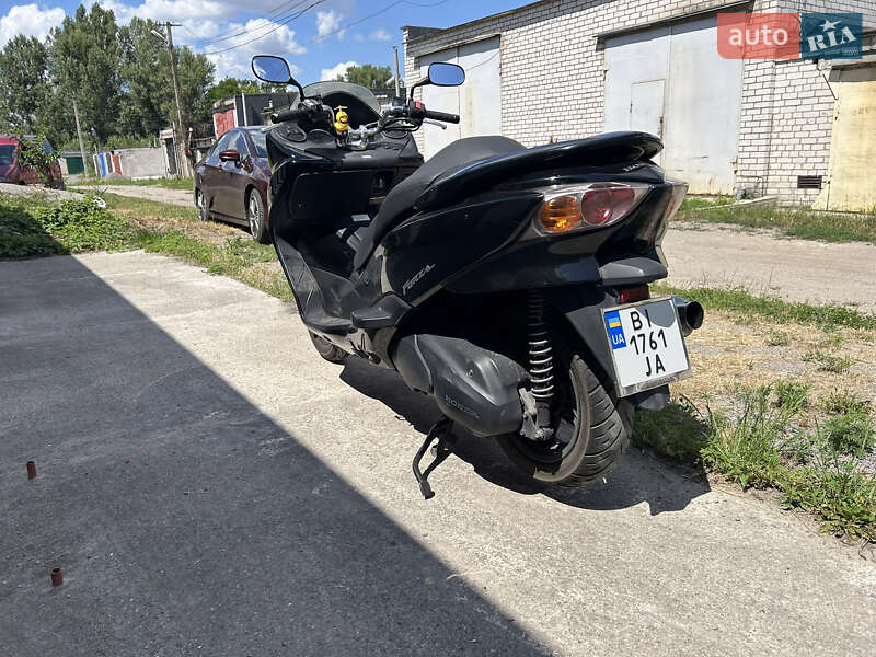 Максі-скутер Honda Forza 250 2011 в Кременчуці
