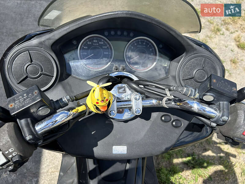 Максі-скутер Honda Forza 250 2011 в Кременчуці