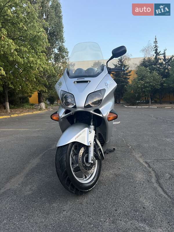 Максі-скутер Honda Forza 250 2003 в Миколаєві