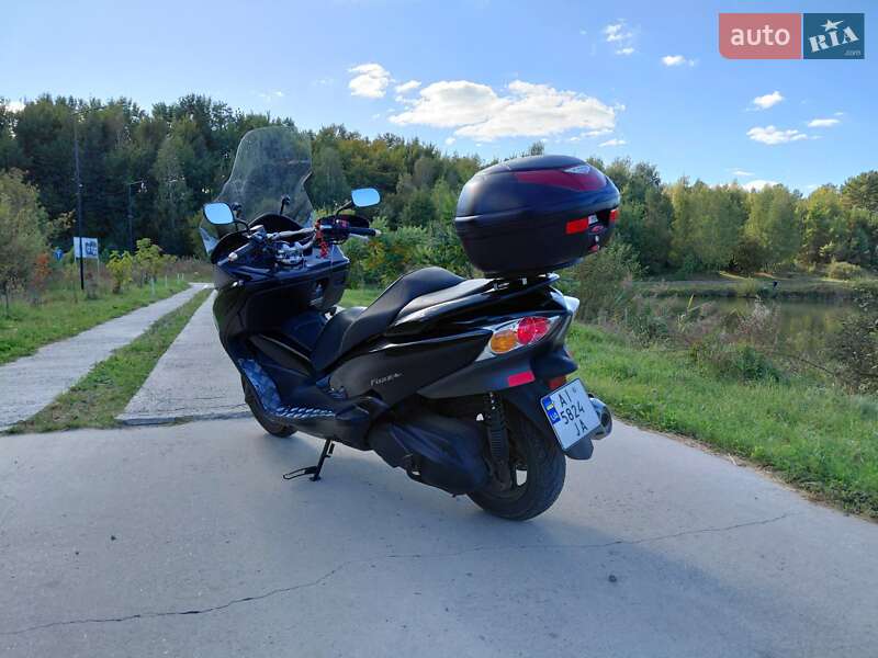 Макси-скутер Honda Forza 250 2007 в Киеве