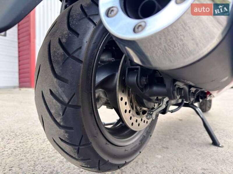 Макси-скутер Honda Forza 250 2004 в Черкассах фото 9 Макси-скутер Honda Forza 250 2004 в Черкассах