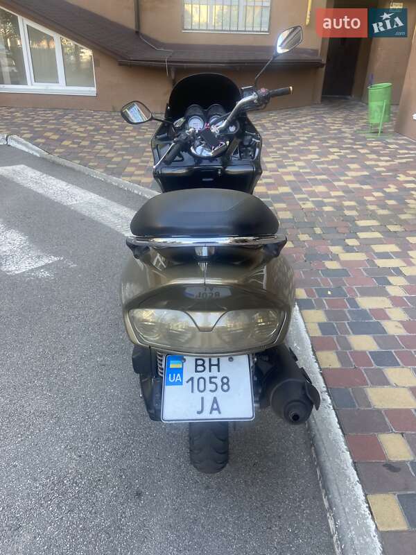 Грузовые мотороллеры, мотоциклы, скутеры, мопеды Honda Forza MF06 2002 в Киеве