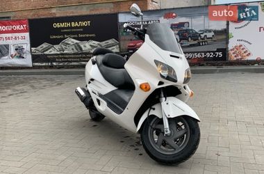 Макси-скутер Honda Forza MF06 2003 в Лубнах