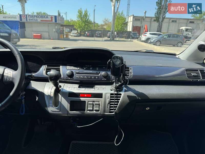 Мікровен Honda FR-V 2008 в Дніпрі
