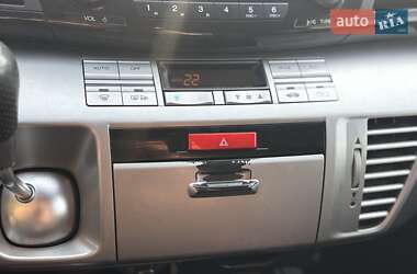 Микровэн Honda FR-V 2005 в 
