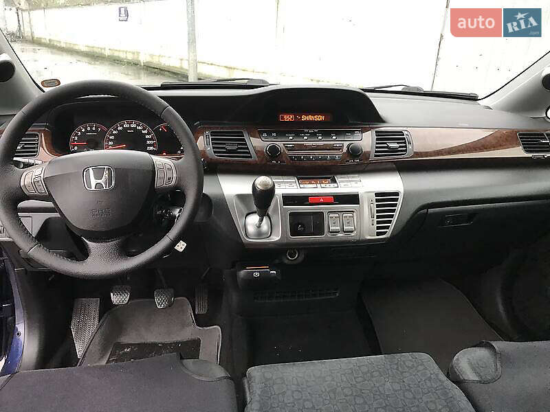 Микровэн Honda FR-V 2006 в Днепре