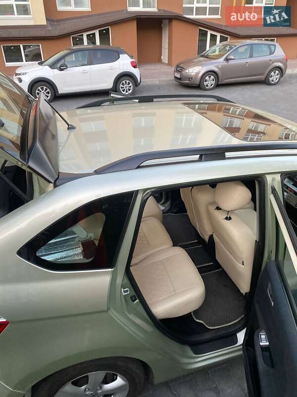 Микровэн Honda FR-V 2005 в Киеве фото 18 Микровэн Honda FR-V 2005 в Киеве