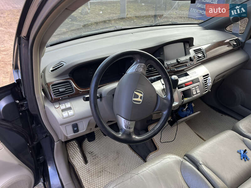 Микровэн Honda FR-V 2006 в Могилев-Подольске