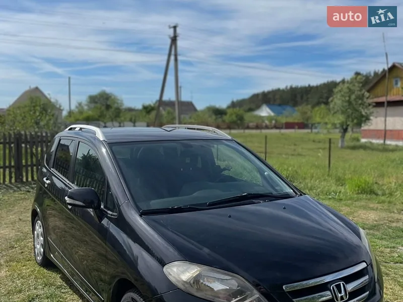 Honda FR-V