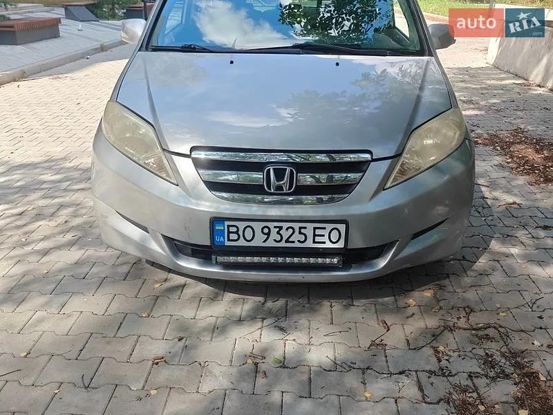 Honda FR-V