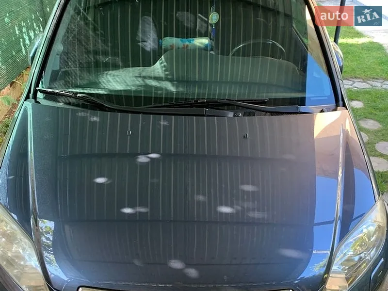 Honda FR-V
