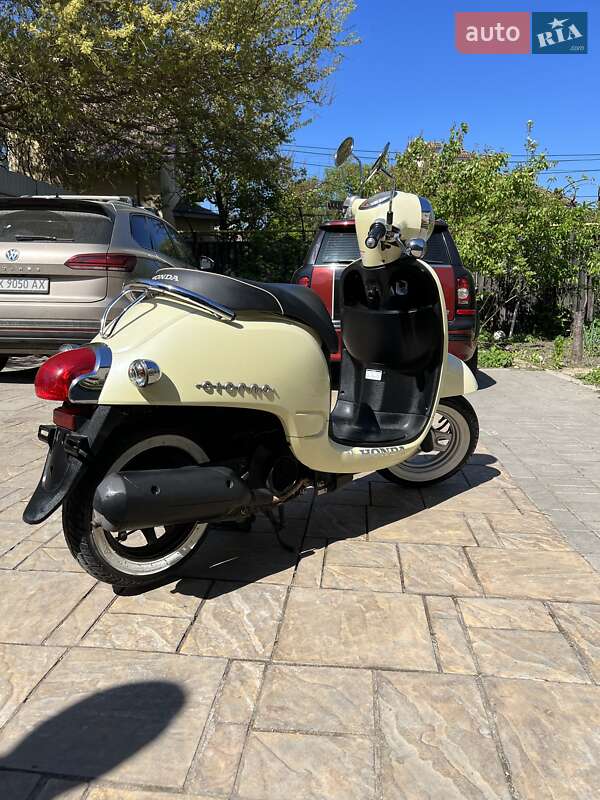 Honda Giorno AF-24 2016 Honda Giorno AF-24 2016