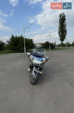 Мотоцикл Туризм Honda GL 1500 Gold Wing 1997 в 