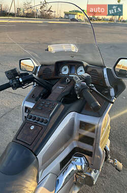 Мотоцикл Туризм Honda GL 1500 Gold Wing 1997 в 