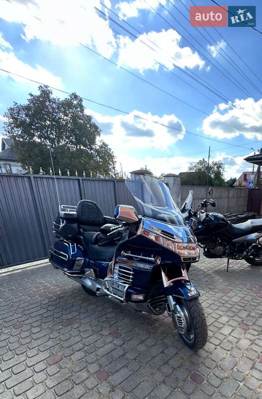 Мотоцикл Круизер Honda GL 1500 Gold Wing 1990 в 