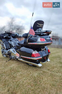 Мотоцикл Круизер Honda GL 1800 Gold Wing Tour 2007 в 