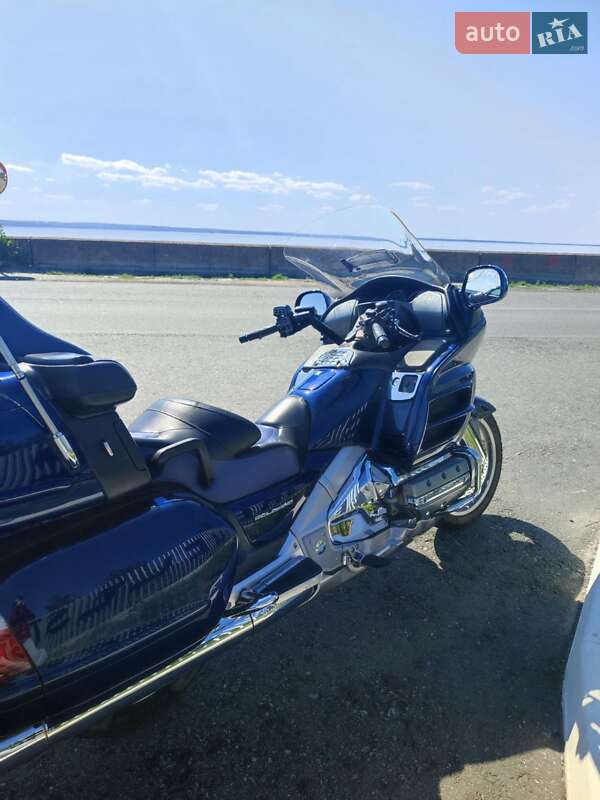 Мотоцикл Круізер Honda GL 1800 Gold Wing Tour 2006 в Остер фото 6 Мотоцикл Круізер Honda GL 1800 Gold Wing Tour 2006 в Остер