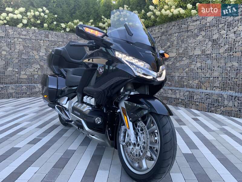 Мотоцикл Круизер Honda GL 1800 Gold Wing Tour 2021 в Ужгороде фото 2 Мотоцикл Круизер Honda GL 1800 Gold Wing Tour 2021 в Ужгороде