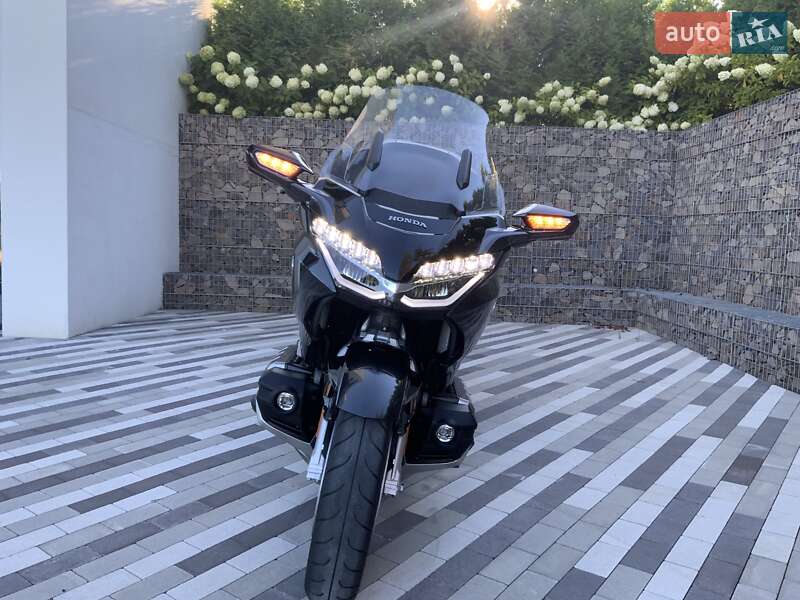 Мотоцикл Круизер Honda GL 1800 Gold Wing Tour 2021 в Ужгороде фото 10 Мотоцикл Круизер Honda GL 1800 Gold Wing Tour 2021 в Ужгороде