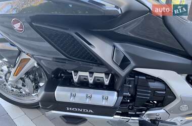 Мотоцикл Круизер Honda GL 1800 Gold Wing Tour 2021 в  фото 37 Мотоцикл Круизер Honda GL 1800 Gold Wing Tour 2021 в