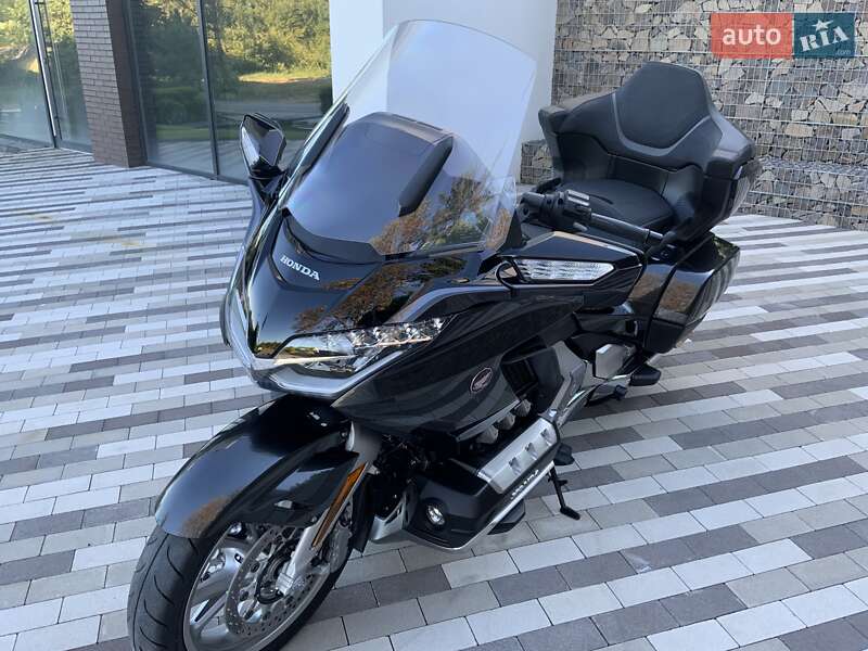 Мотоцикл Круизер Honda GL 1800 Gold Wing Tour 2021 в Ужгороде фото 14 Мотоцикл Круизер Honda GL 1800 Gold Wing Tour 2021 в Ужгороде